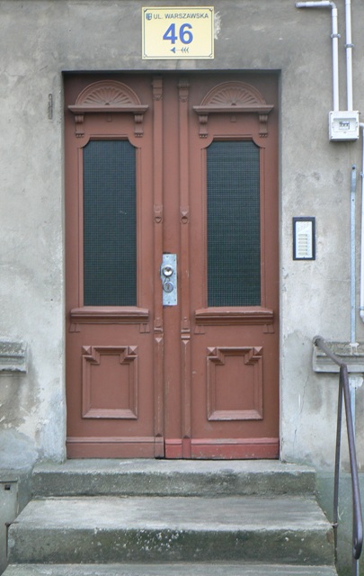 Warszawska 46 - Drzwi.JPG