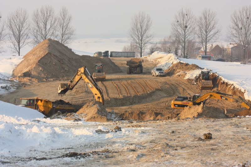 Budowa drogi dojazdowej w okolicach Rakowca (gmina Gniew).jpg