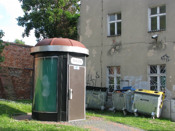 toilet.JPG