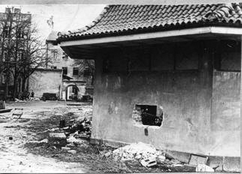 260527_184825308239131_100001349905036_419411_1424440_n zoom 01.jpg