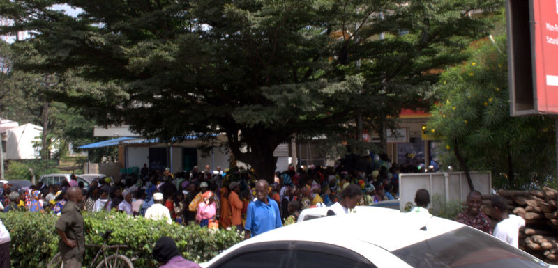 kolejka za pracą 1.jpg