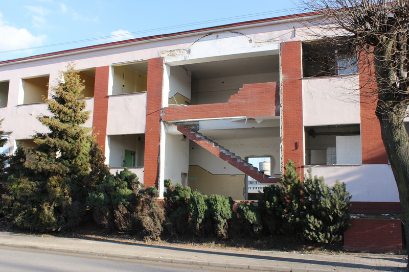 Burzenie WZPOW (3).JPG