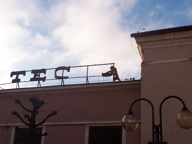 TĘCZA RUINA 650.jpg