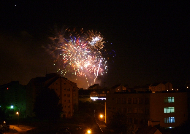 Fajerwerki z ul. Mickiewicza 067.jpg