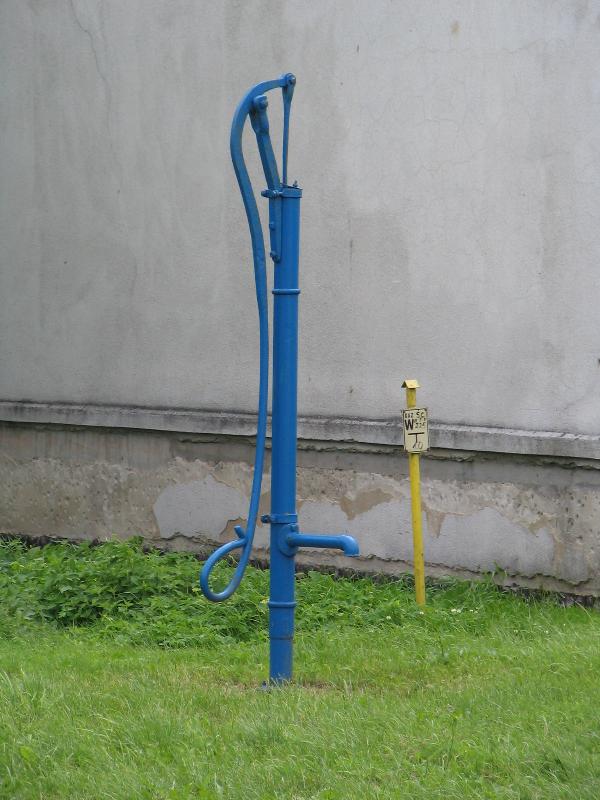 pompa, Malborska 102.JPG